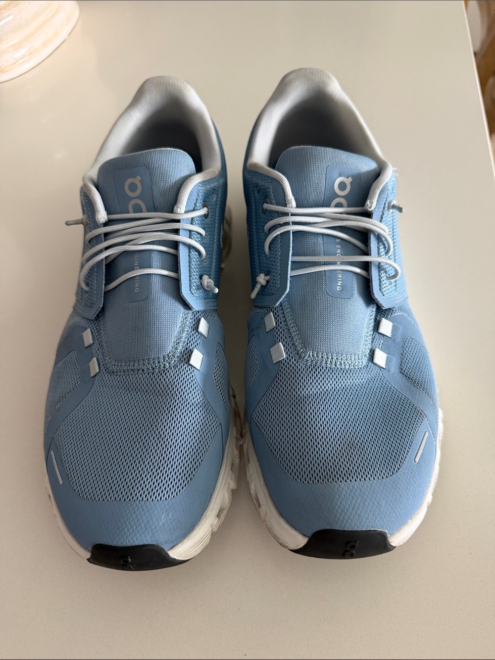 On Running Men’s Light Blue Mesh Running Sneakers